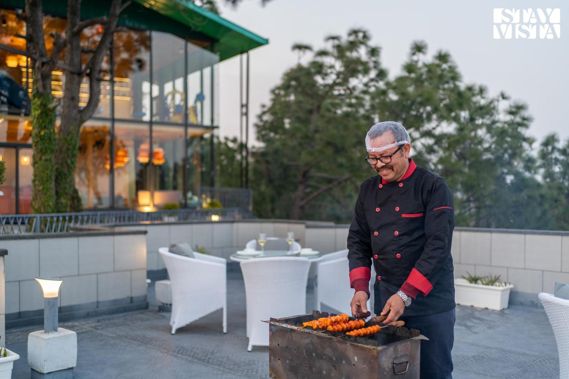 Stayvista At Serene With Outdoor Bonfire Barog Luaran gambar
